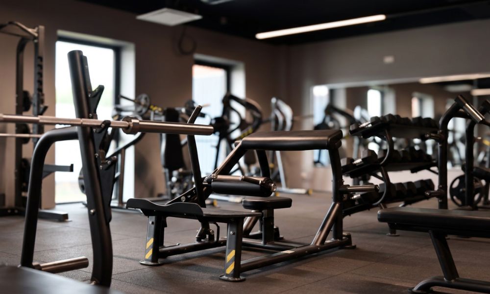 machine hip trust salle de sport lorange bleue