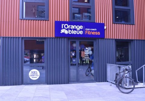 facade lorange bleue rennes stade