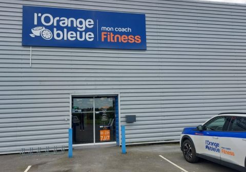 facade salle de sport lorange bleue saint hilaire du harcouet