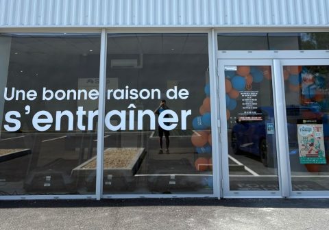 facade salle de sport lorange bleue doue la fontaine