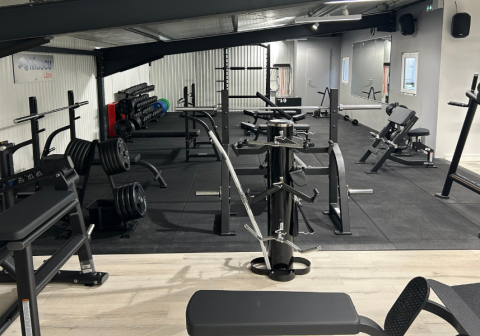 espace musculation lorange bleue ligne
