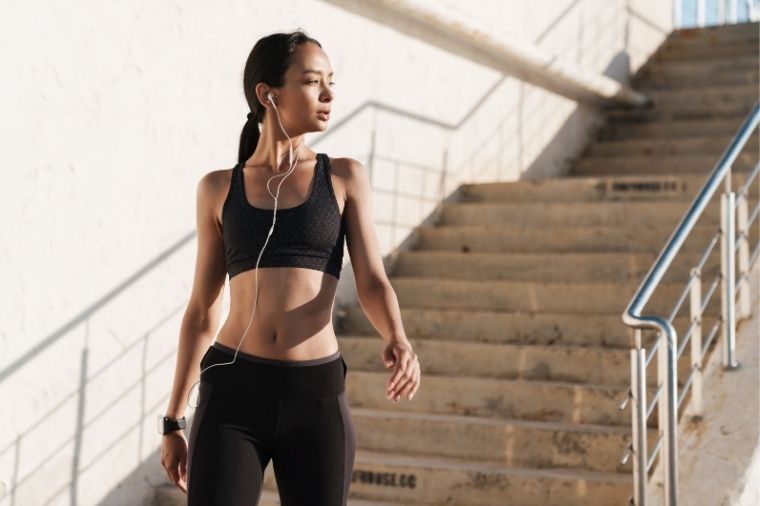 femme jogging en musique 2
